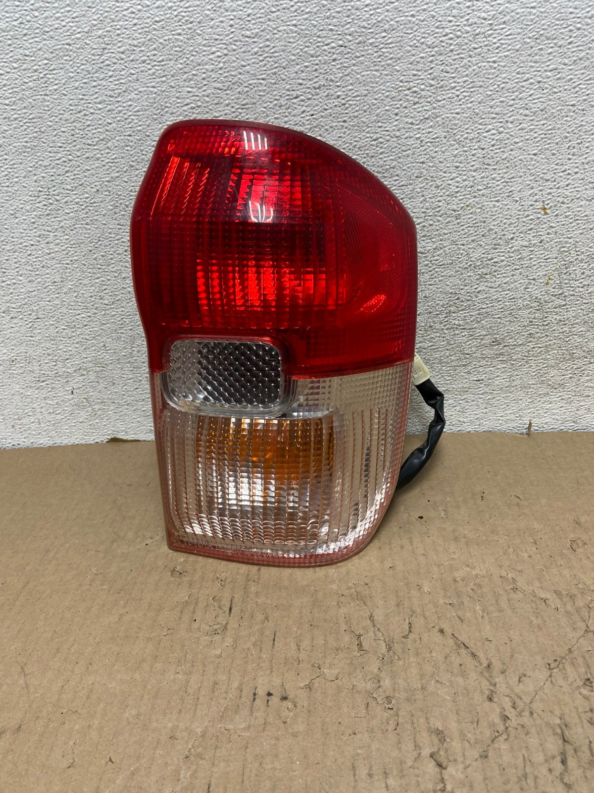 2001 2002 2003 Toyota Rav4 Right Passenger Rh Side Tail Light AG8042 LK0