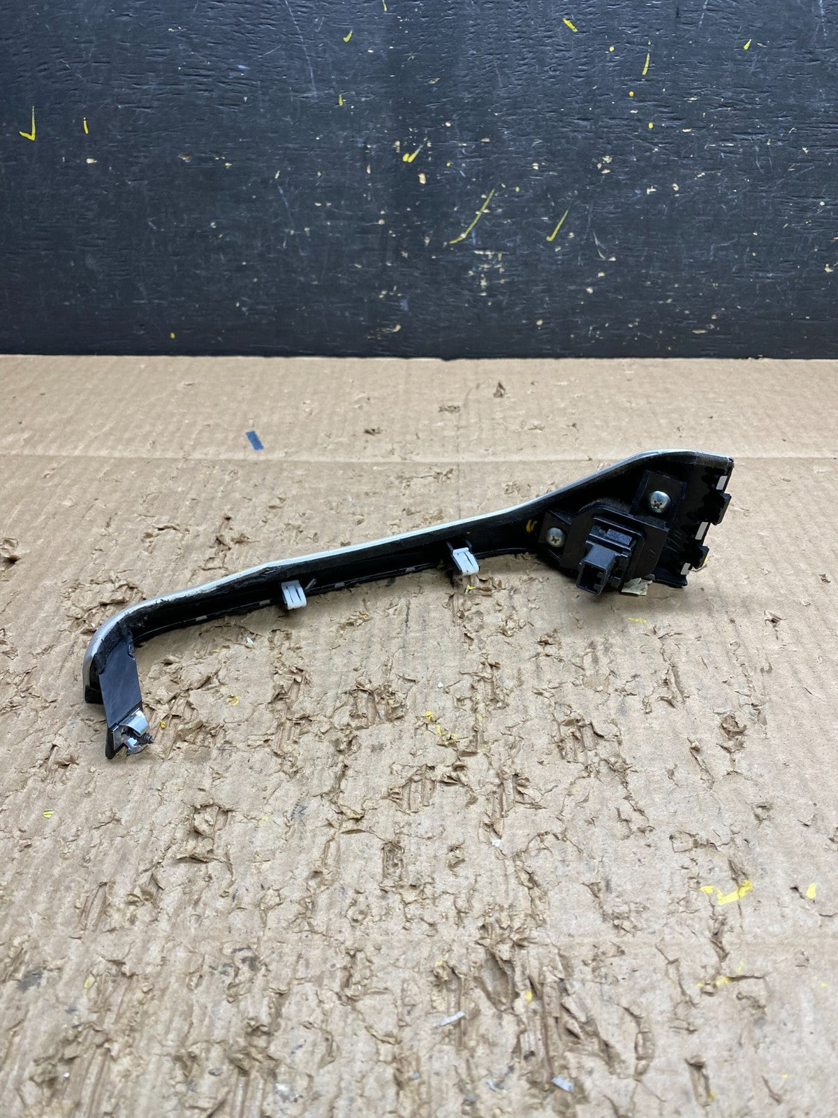 2009-2010 Nissan Murano Dash Trim Panel With Hazard Buttom Switch OEM V7331 DG2