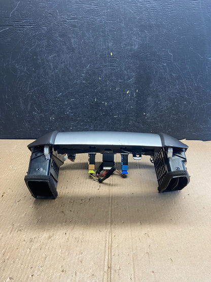 2007 to 2009 Hyundai Santa Fe Center Dashboard Radio Bezel Trim AE4029 DG4