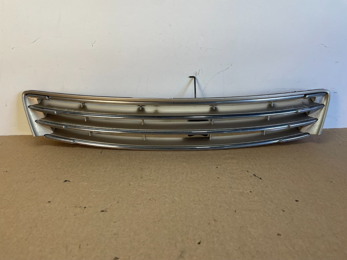 2002 to 2004 Lexus ES330 ES300 Front Upper Grill Grille AH0331 DG0