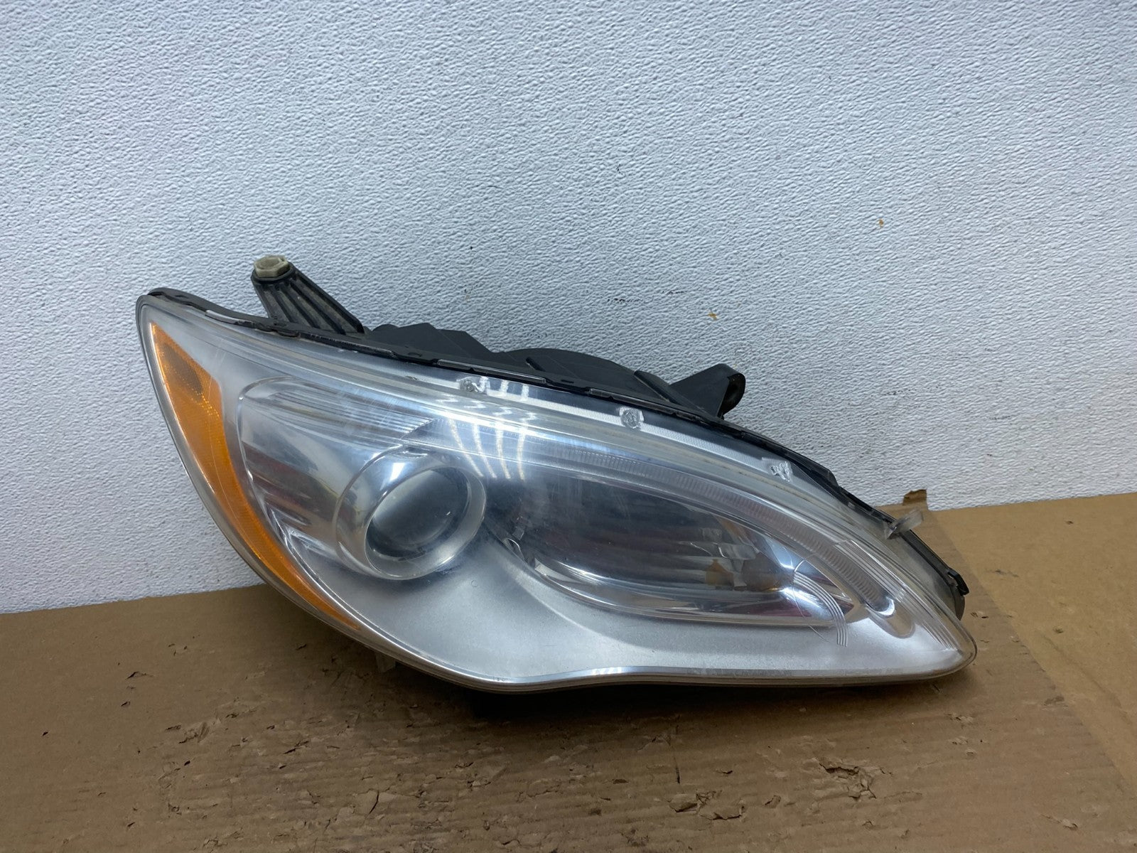 2011 2012 2013 2014 Chrysler 200 Right Passenger Halogen Headlight AD4387 DW0