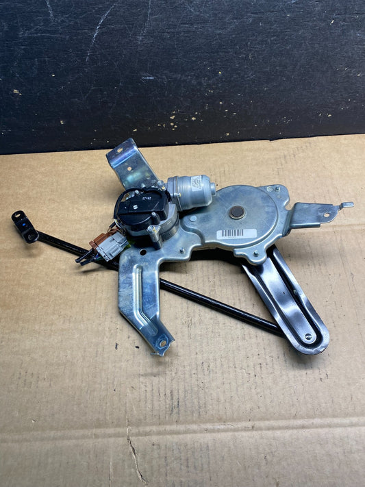 2011 to 2017 Honda Odyssey Rear Windshield Washer Wiper Motor AB3973 DG0