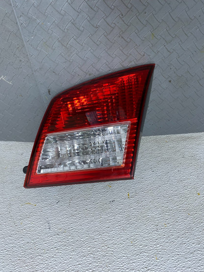 2002-2004 Infiniti i35 Inner Light Right Passenger RH Tail Light OEM A5121 DG10