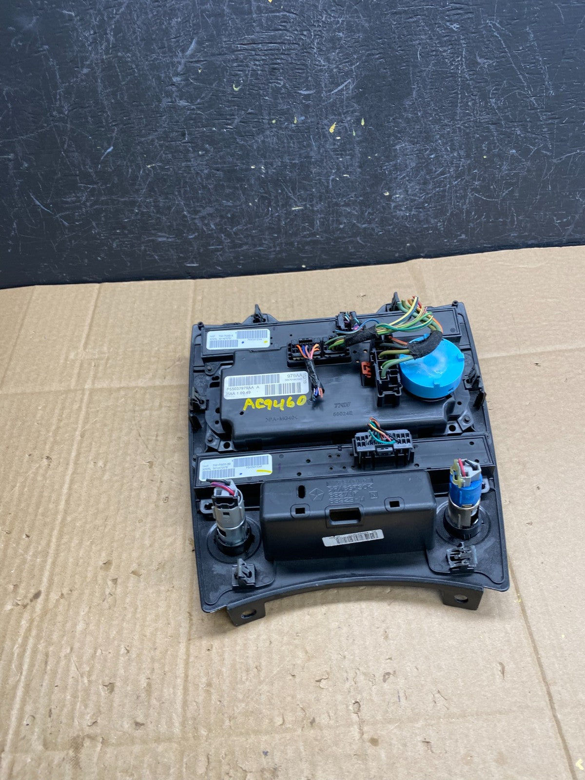 2005 to 2007 Jeep Commander Grand Cherokee A/C Climate Control Bezel ac9460 DG3