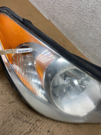 2007 2008 2009 2010 Hyundai Elantra Right Passenger Side Headlight OEM Z9457 DW3
