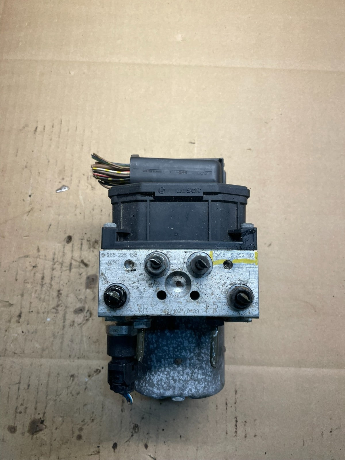 BMW E46 325xi 330xi ABS Anti Lock Brake Pump 3451 6762113 w6645 DG2