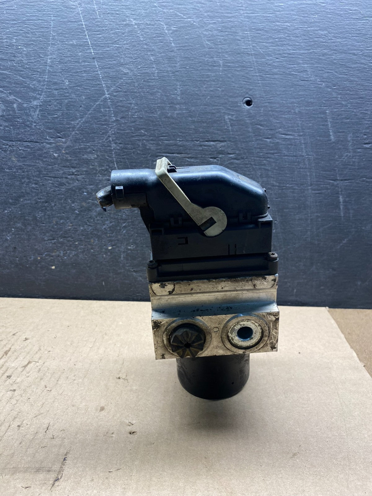 2005 2006 Ford F-450 F-550 ABS Anti Lock Brake Pump Module ag9686 DG3
