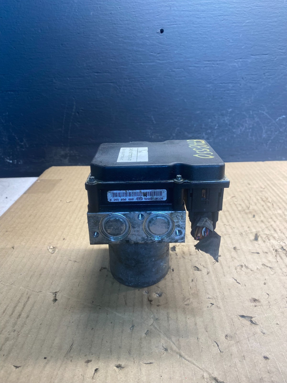 2007 to 2013 BMW 335i ABS Anti-Lock Brake Pump 6768550 OEM AC0932 DG2