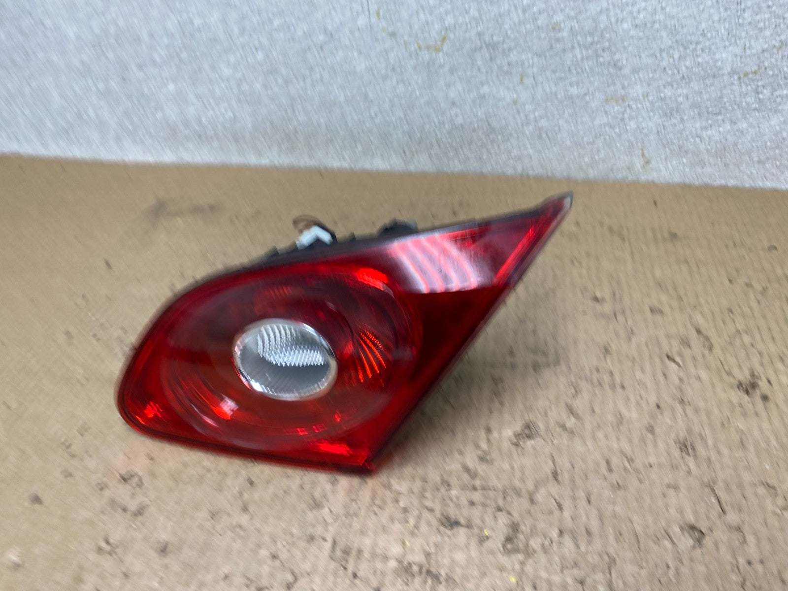 2009-2012 Volkswagen CC Right Passenger RH Side Tail Light Inner Trunk W7533 DW1