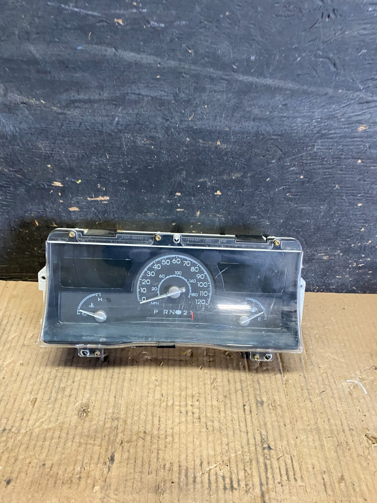 1998 to 2002 Lincoln Town Car Speedometer Gauge Cluster s8718 DG0