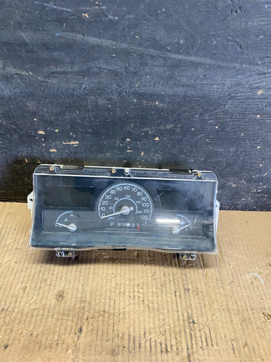 1998 to 2002 Lincoln Town Car Speedometer Gauge Cluster s8718 DG0