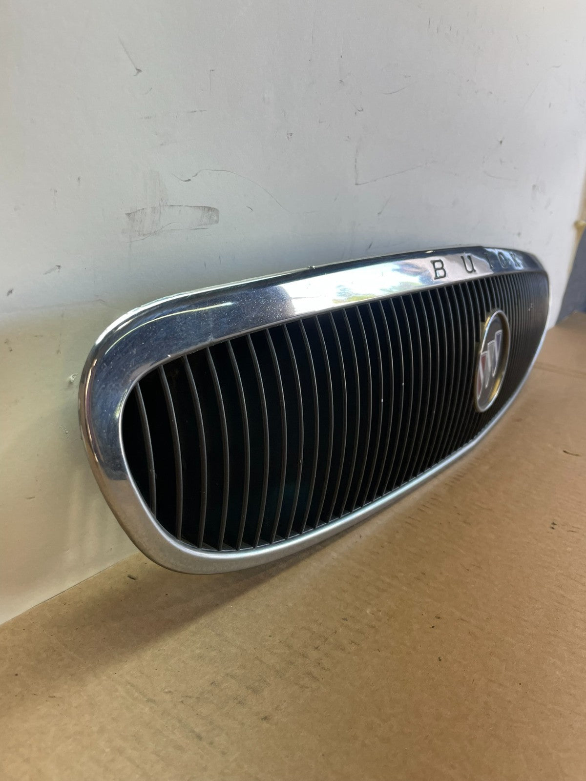 2003 to 2005 Buick Century Front Upper Grill Grille ag2934 DG2