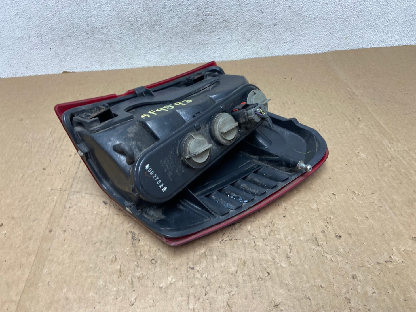 1999 - 2004 Jeep Grand Cherokee WJ Left Driver Lh Tail Light AF9893 LK6