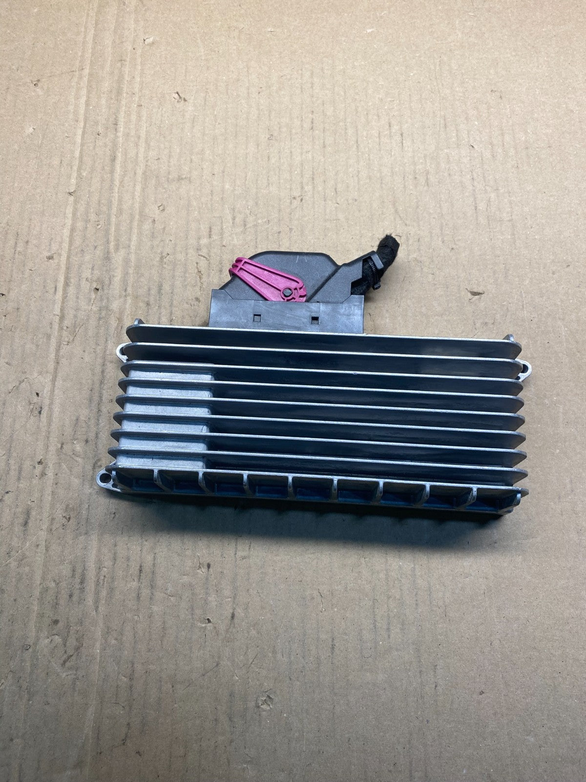 2009 to 2010 Audi A4 Radio Stereo Amplifier Amp ac2398 DG0