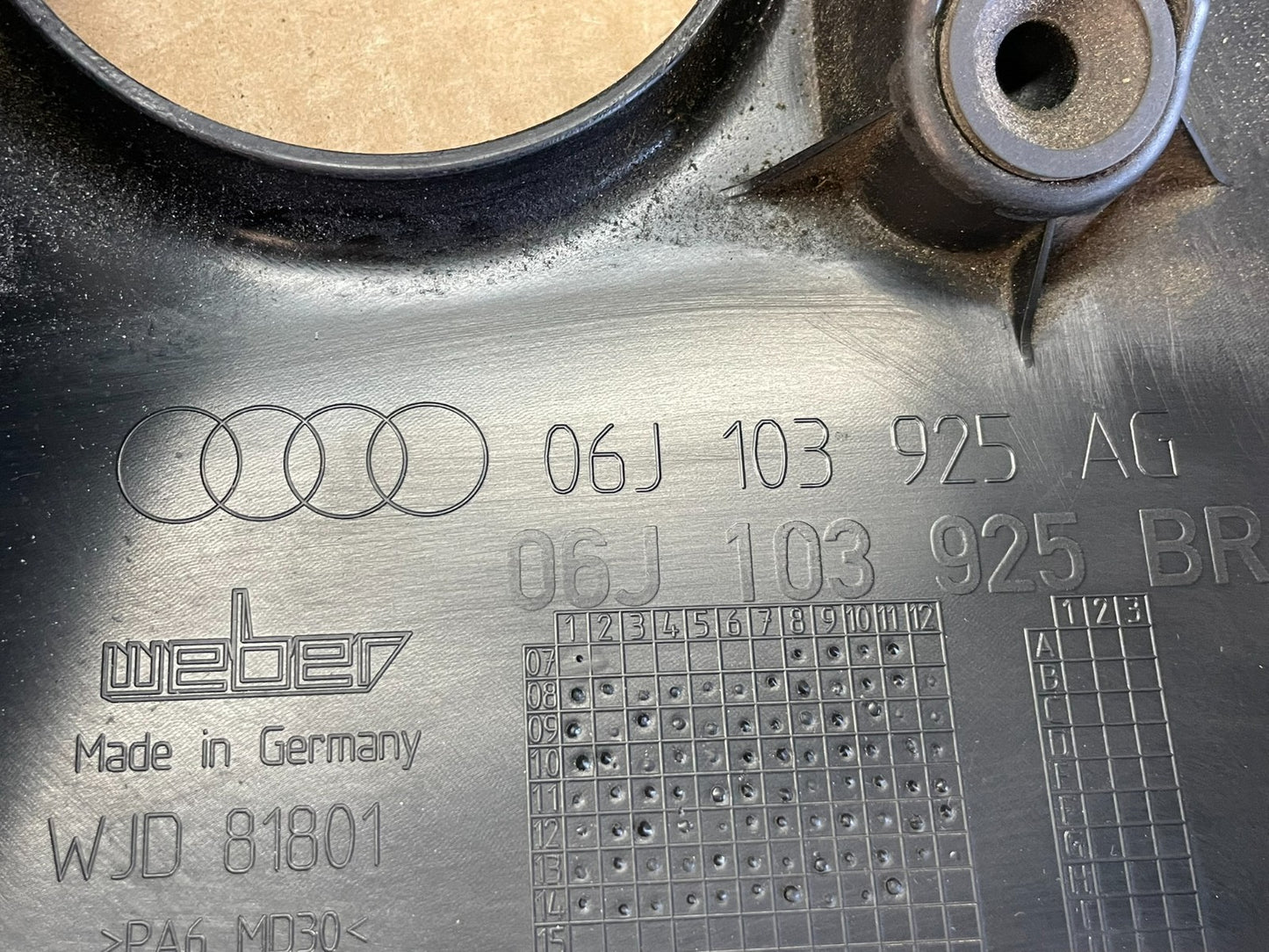 2009 to 2017 Audi A4 A5 A6 Q5 2.0L Engine Motor Cover Top Lid Trim af3665 DG8