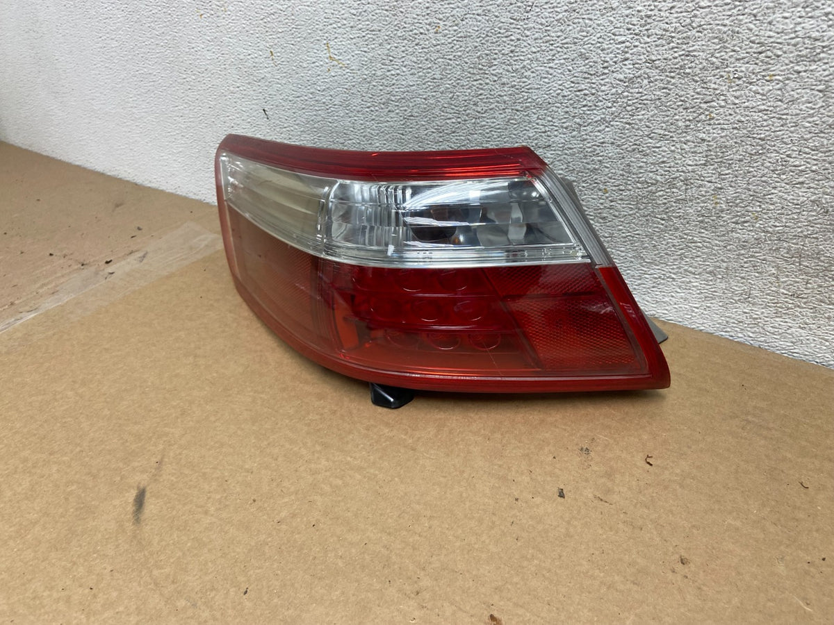 2007 2008 2009 Toyota Camry Left Driver LH Side LED Tail Light AH4422 DW2