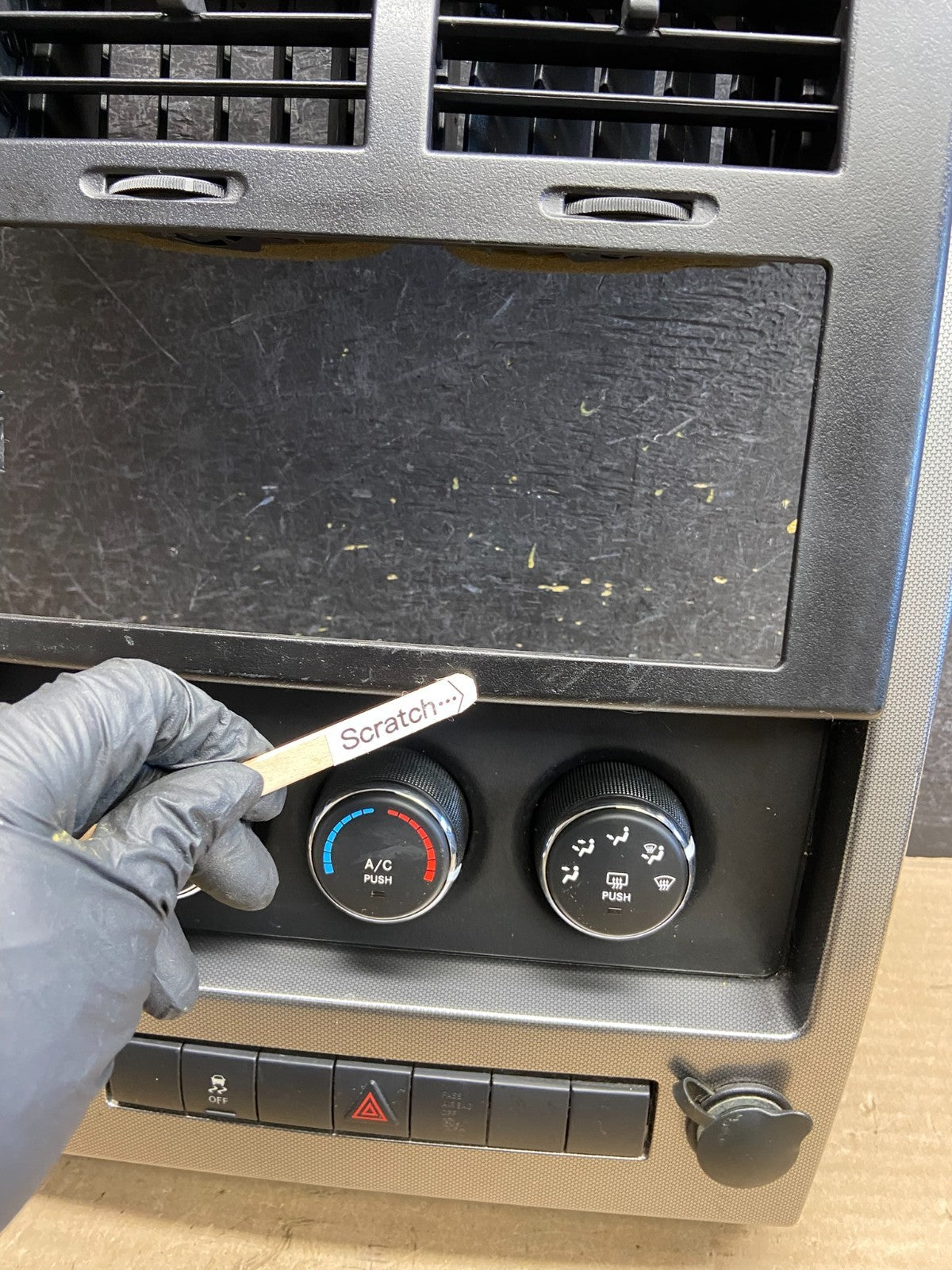 2008 to 2012 Jeep Liberty Dash Climate Temperature Control Radio Bezel AH3704 DG1