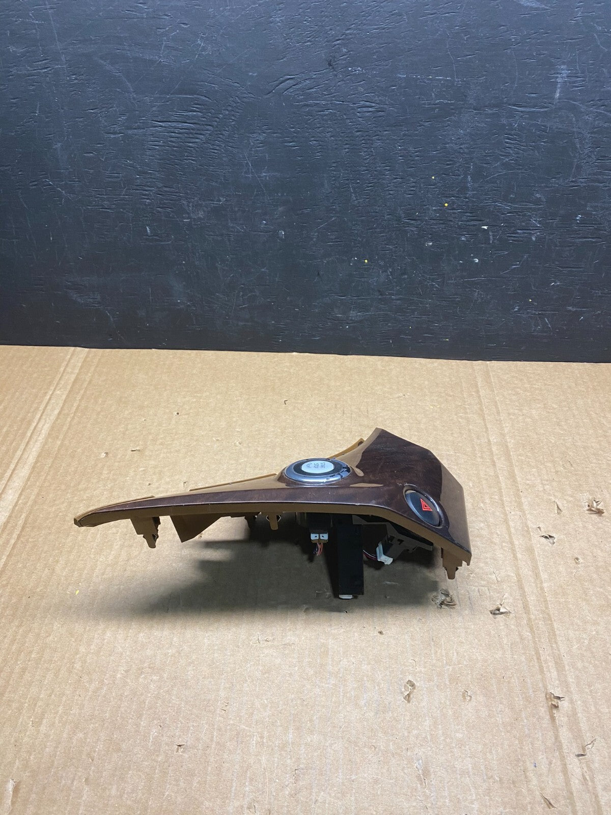 2011 to 2017 Nissan Quest Ignition Switch Bezel Woodgrain Hazard Switch H80772