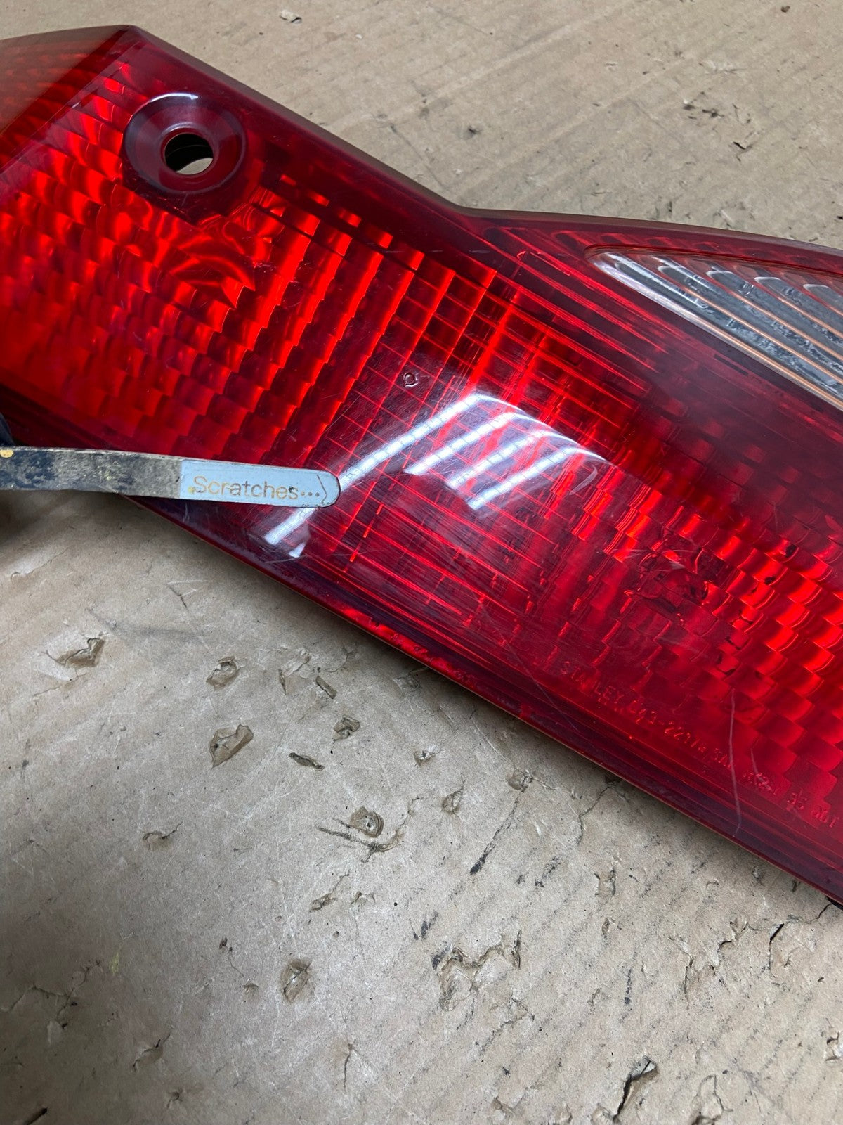 1998 to 2000 Honda Accord Right Passenger Side Inner Tail Light AI5637 LK3