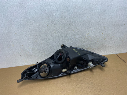 2000 to 2005 Toyota Celica Right Passenger RH Halogen Headlight AI3412 DW6