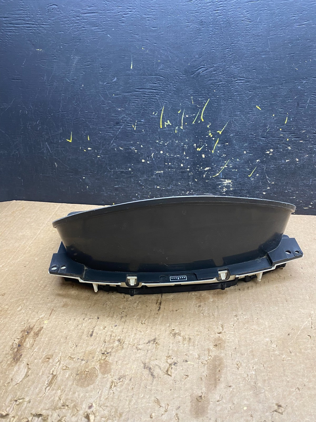 2004 to 2007 Chevrolet Express Speedometer Cluster Gauge OEM  z7129 DG3