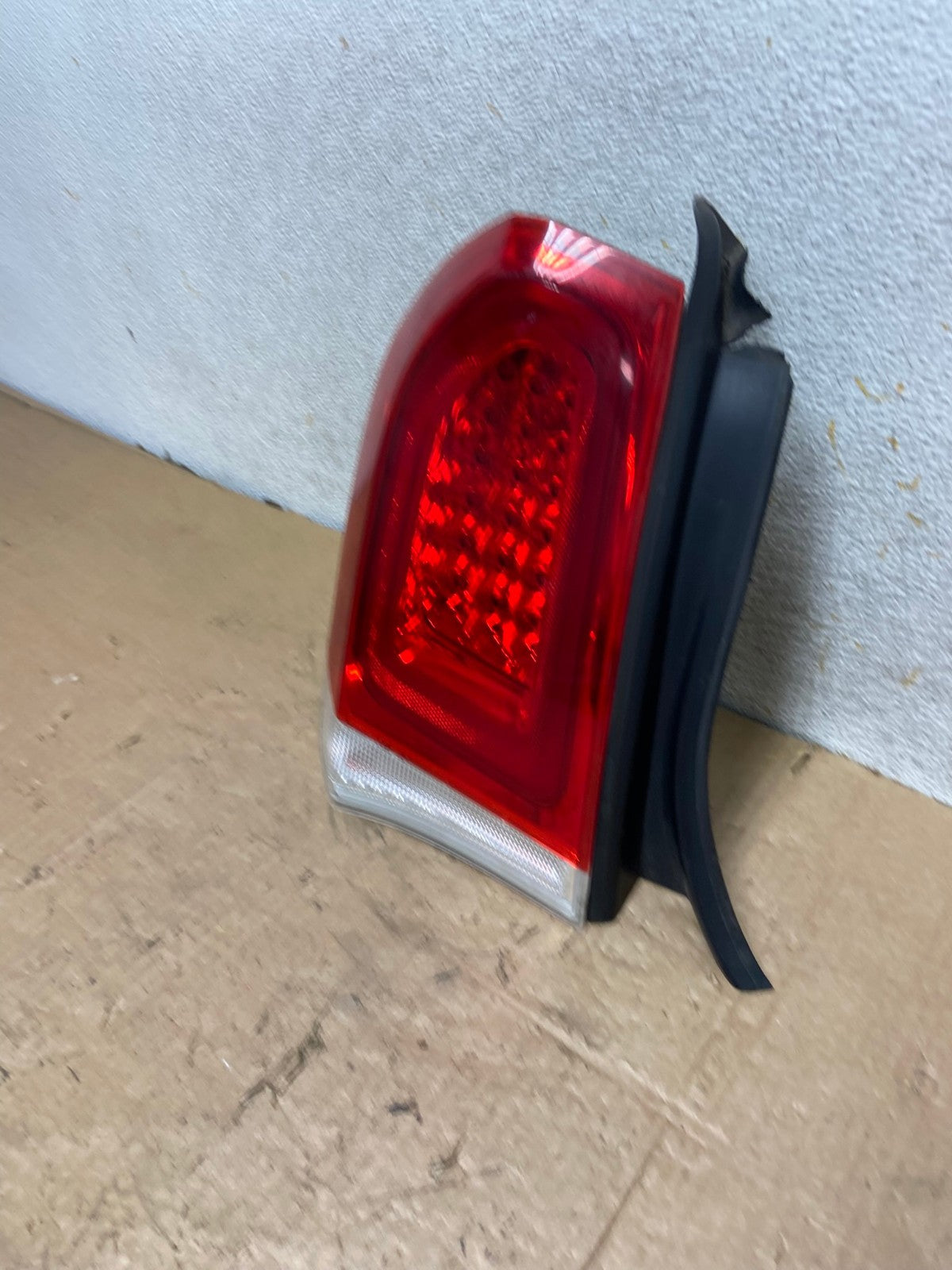 2015 to 2023 Chrysler 300 Left Driver Lh Side LED Tail Light AI8257 LK1