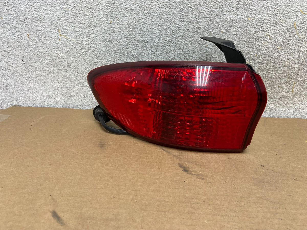 2006-2007 Subaru Tribeca B9 Left Driver Lh Side Tail Light AH4475 DW0