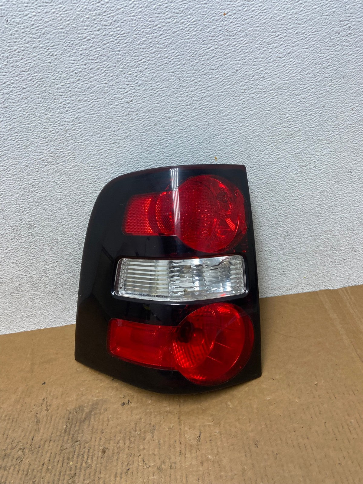 2006 to 2010 Ford Explorer Left Driver Lh Side Tail light AE2649 LK0