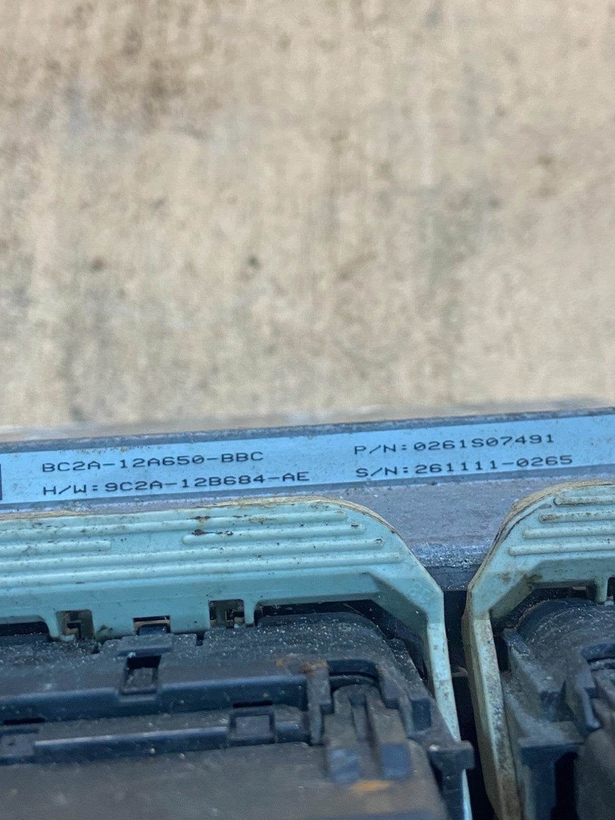 2011 2012 Ford Van E150 E250 5.4L Engine Control Module Unit ECU Z8865 DG2