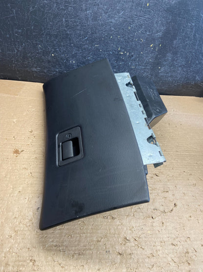 2006 to 2011 Ford Crown Victoria Glovebox Glove Box AG86901