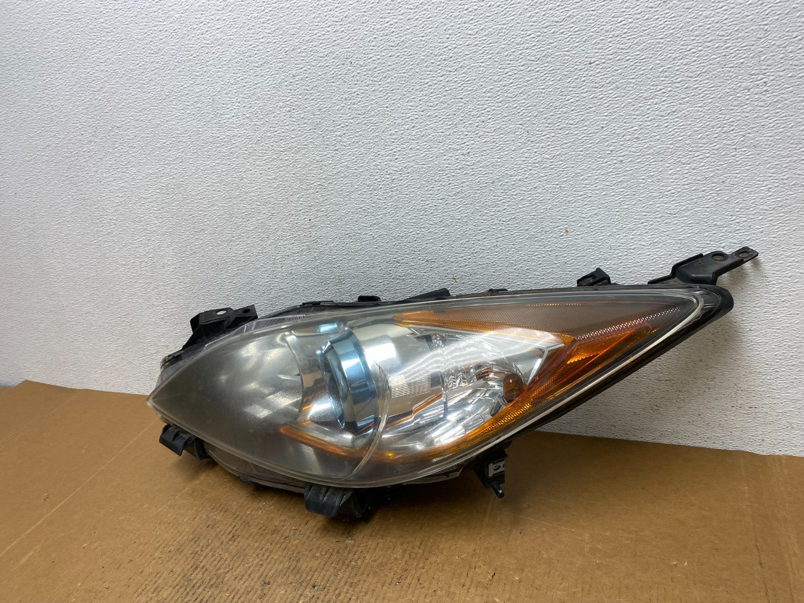 2010 - 2013 Mazda 3 Halogen Left Driver Halogen Headlight AE1239 DW1