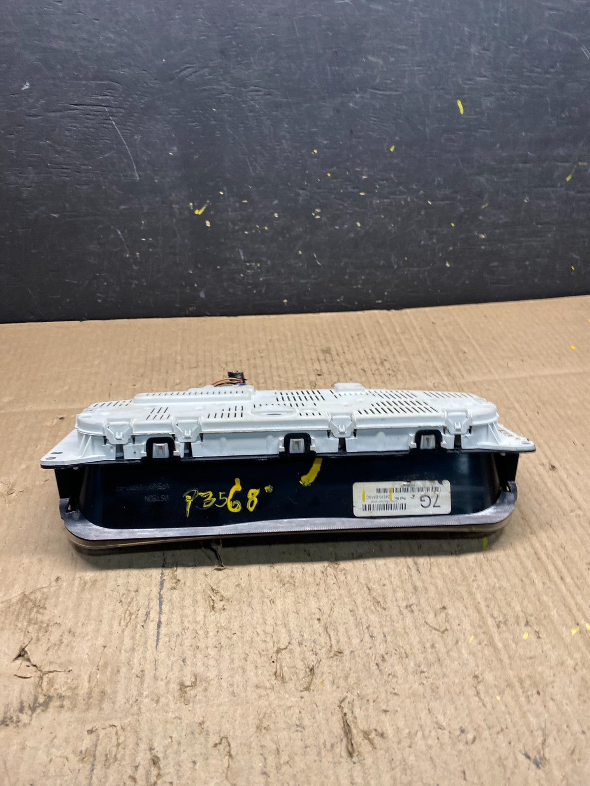 2005 2006 Nissan Xterra Frontier Speedometer Cluster Gauge OEM p3568 DG5