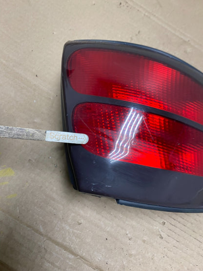 1998 - 1999 Ford Taurus Wagon Sedan Left Driver Side Tail Light U0746 DW4