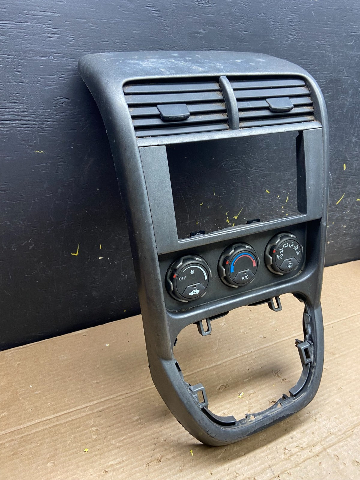 2003 to 2008  Honda Element Radio Climate Control Shifter Bezel OEM W1887 DG2