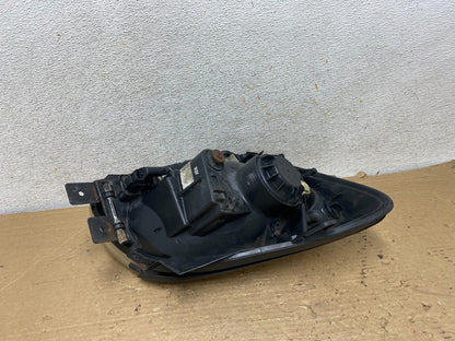 2005 to 2006 Kia Sportage Left Driver LH Halogen Headlight AH9221 DW4