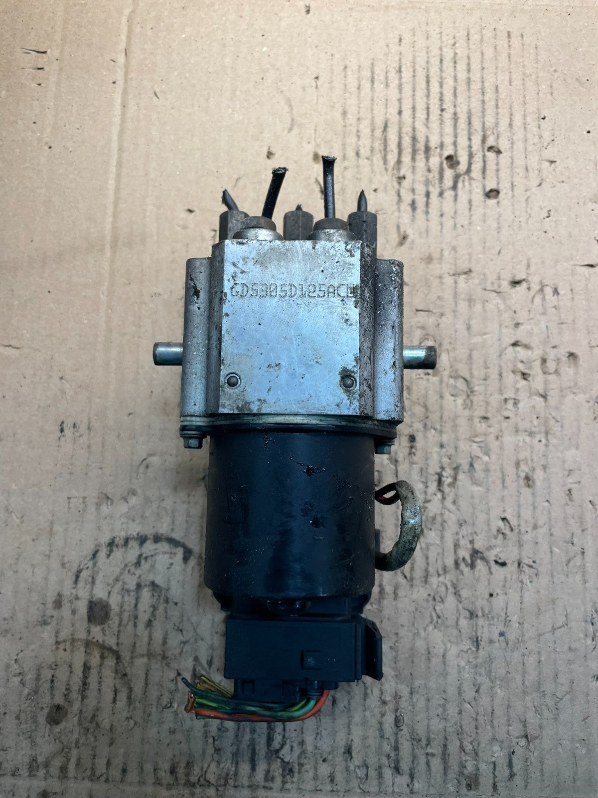 2006 2007 Ford E250 E350 Econoline Anti-Lock ABS Antilock Brake Pump v1989 DG2