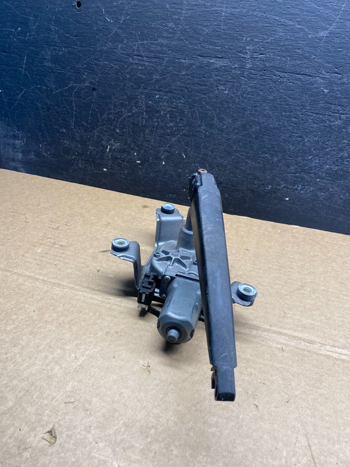 2014-2021 Dodge Durango Tailgate Back Door Rear Wiper Motor Wiper AF6887 DG2