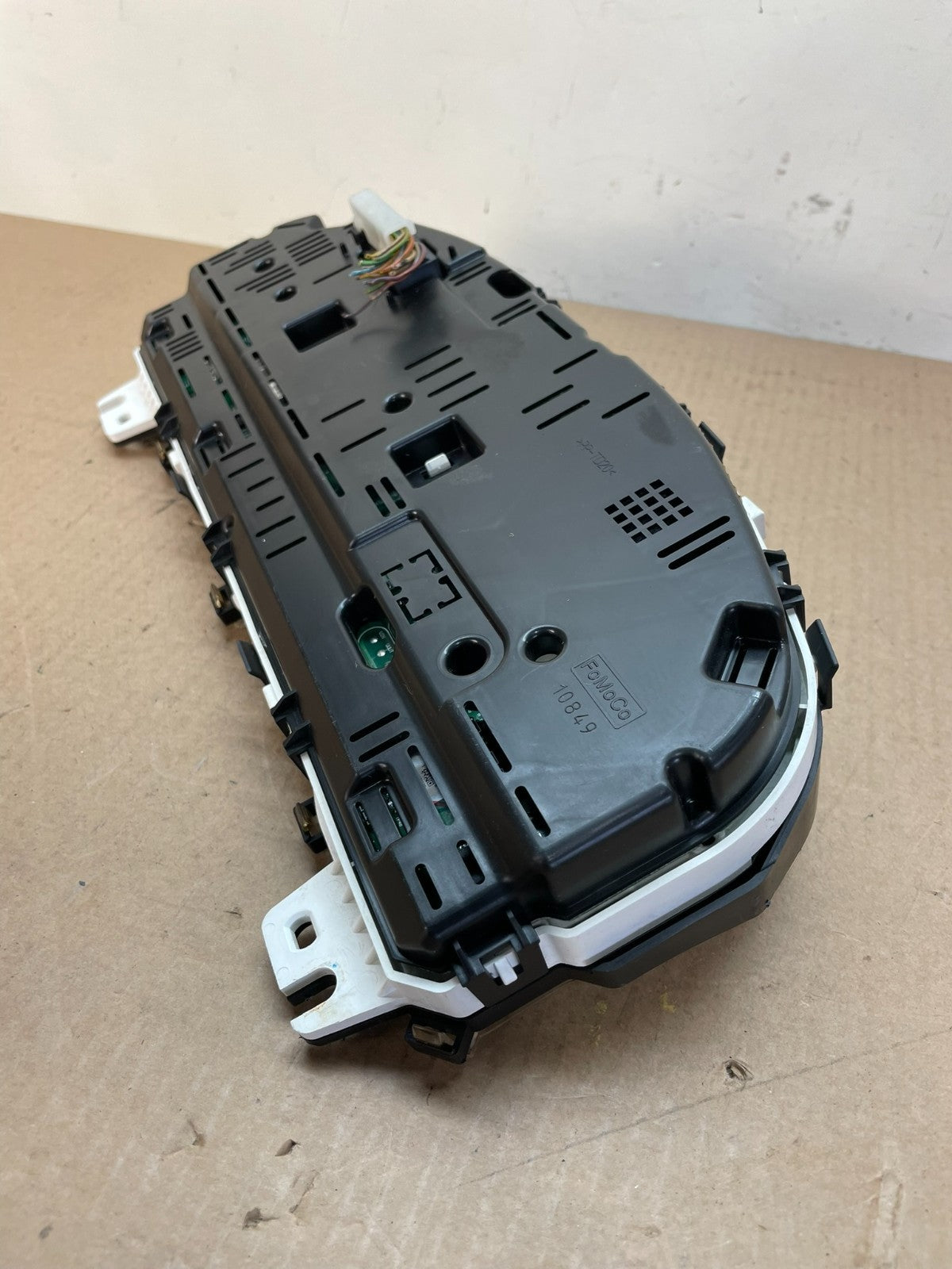 2011 2012 Ford Taurus Speedometer Instrument Cluster Gauges AI4385 DG8
