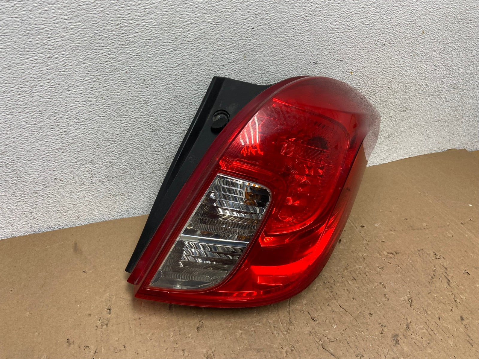 2013 to 2016 Buick Encore Right Passenger RH Side Tail Light AD8194 LK2
