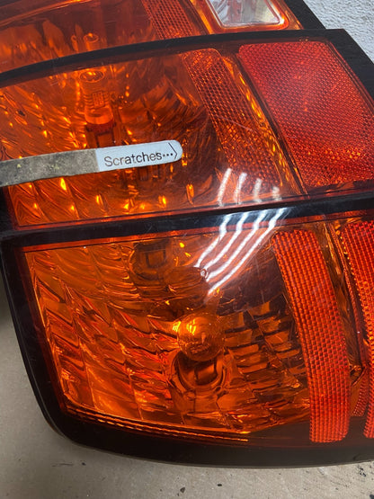 1999 - 2004 Ford Mustang Left Driver Lh Side Tail Light AF4497 DW3