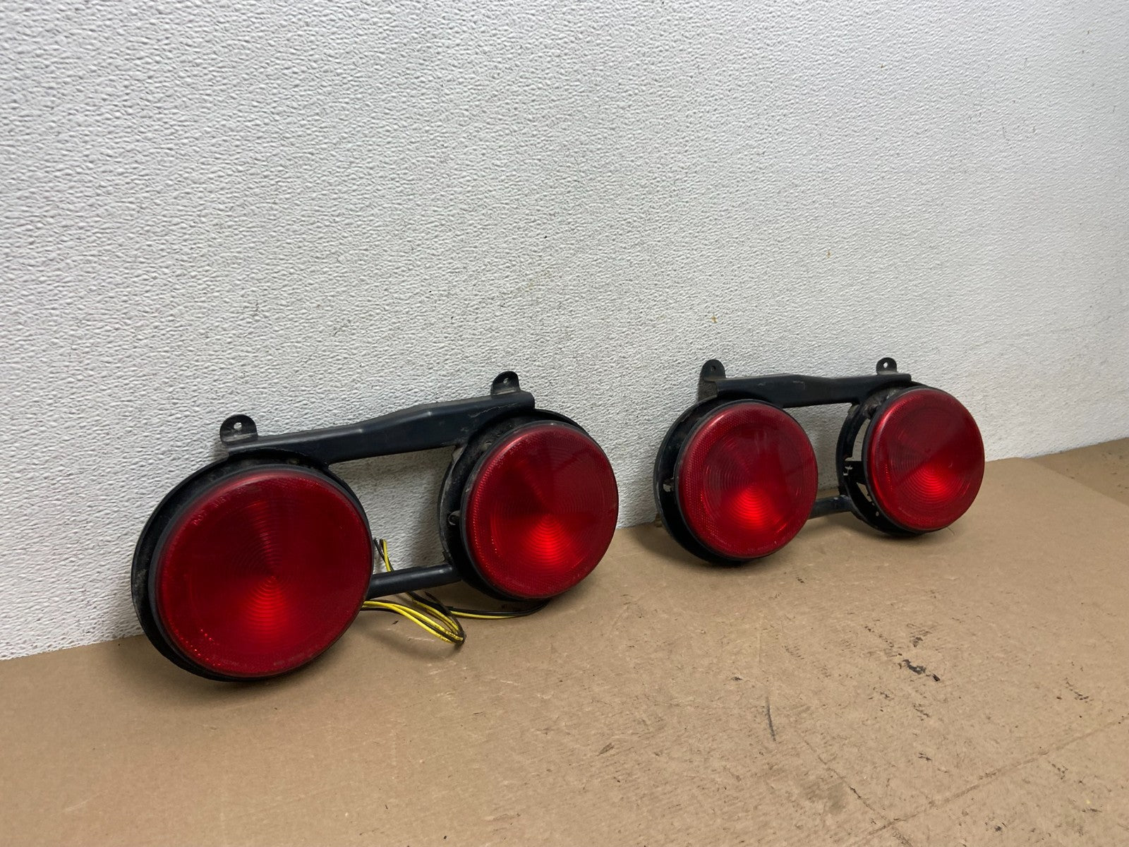 1984-1987 Chevrolet C4 Corvette Left+Right Tail Lights AF5051 DW2