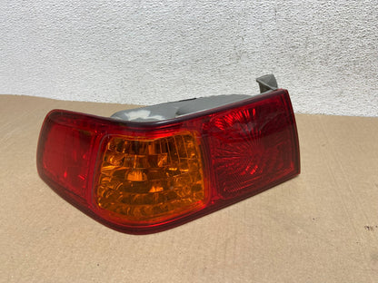 2000 to 2001 Toyota Camry Tail Light Left Driver Lh Side AE9410 LK0