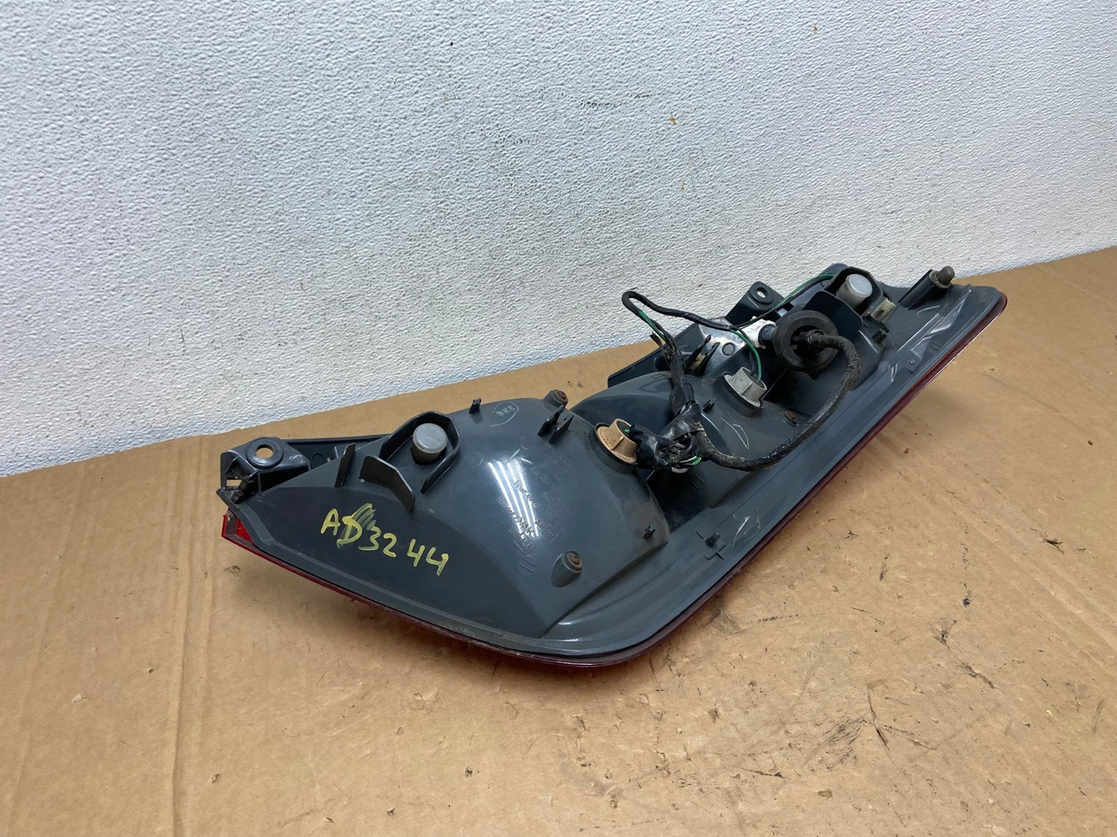 2003 2004 2005 Nissan Murano Left Driver Lh Side Tail Light AD3244 LK6