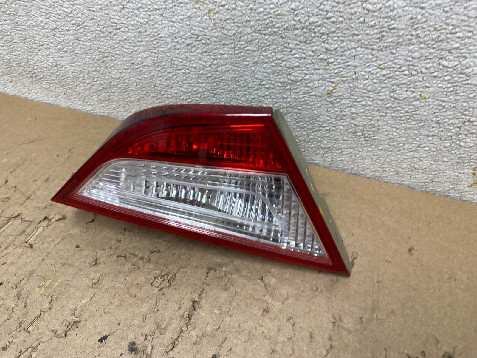 2011 2012 2013 2014 Hyundai Sonata Left Driver Inner Tail Light Oem R9868 DW1
