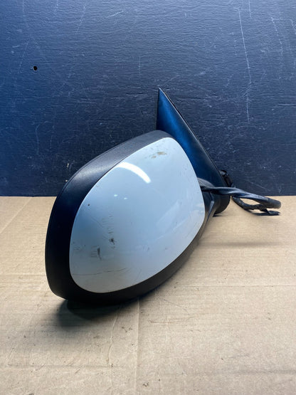 2003-2006 Chevrolet Tahoe Suburban Right Passenger Turn Door Mirror AE8277 DW1
