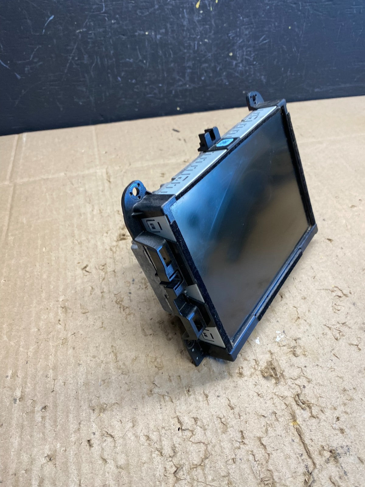 2014 to 2017 Jeep Cherokee Media Satellite Radio Screen Display ac4735 DG1
