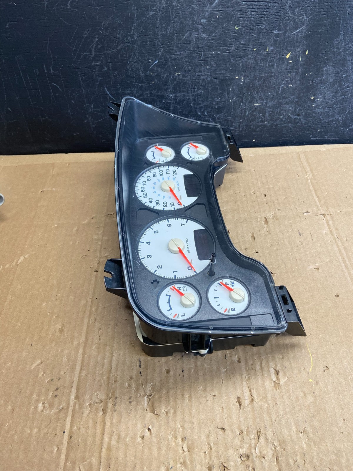 2004 2005 Dodge Ram 1500 Instrument Speedometer Gauge Cluster AD2270 DG1