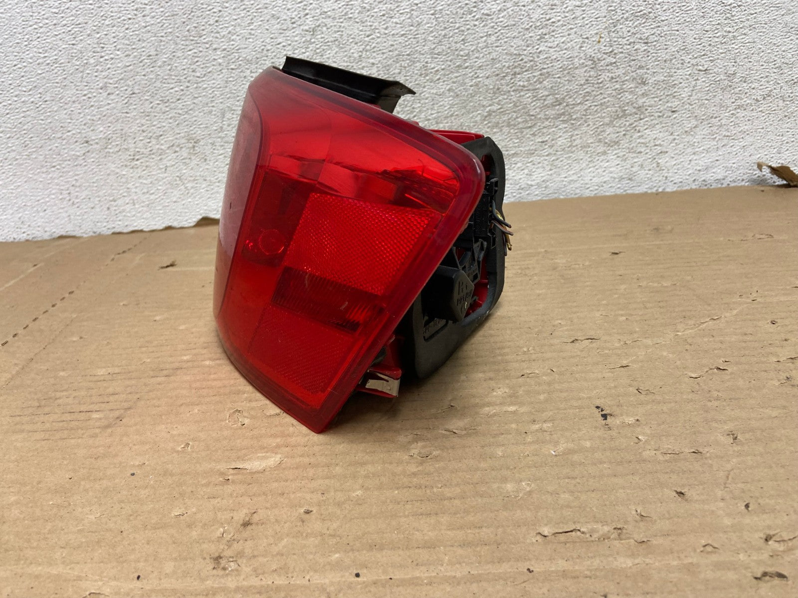 2011 to 2014 Volkswagen Jetta Right Passenger Rh Side Tail Light AG8160 LK2