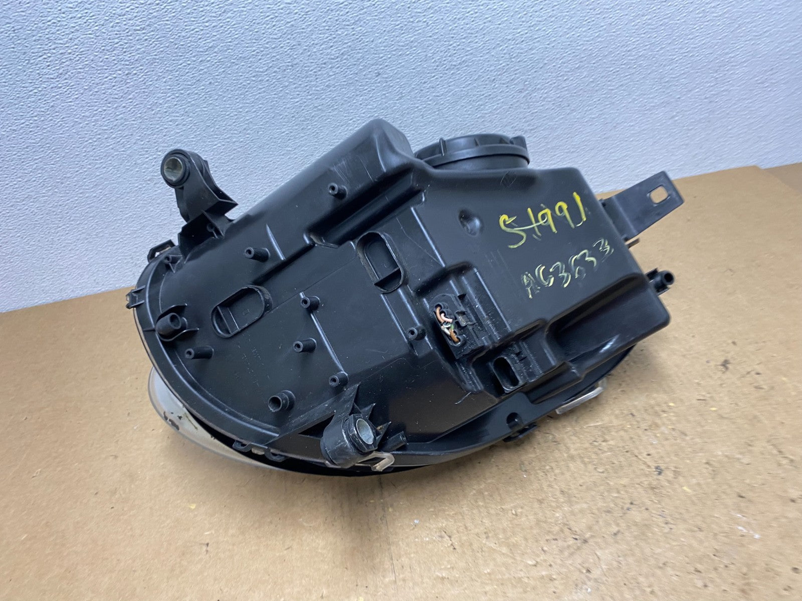 Halogen 2006 2010 Mercedes W251 R-Class Right Passenger Headlight OEM AC3633 DW6