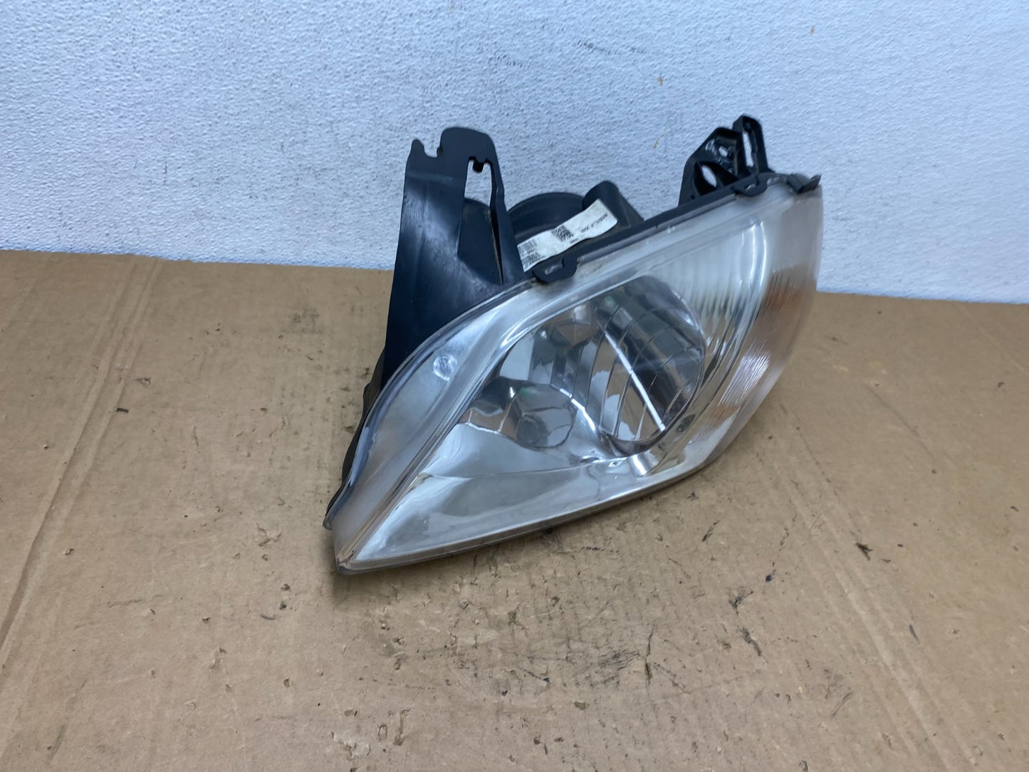 2001 to 2004 Mazda Tribute Left Driver Lh Side Halogen Headlight AD3295 DW2